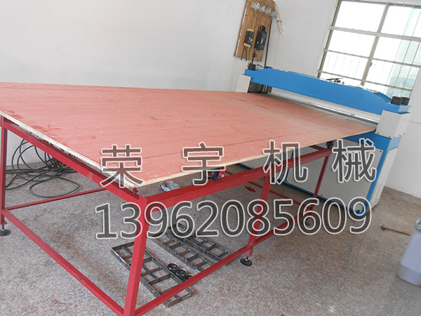 XCLP2-30T/40T/50T小噸位平面四柱液壓裁斷機(jī) XCLP2-30T/40T/50T小噸位平面四柱液壓裁斷機(jī)